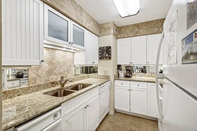 Kitchen at Xanadu Villas D14